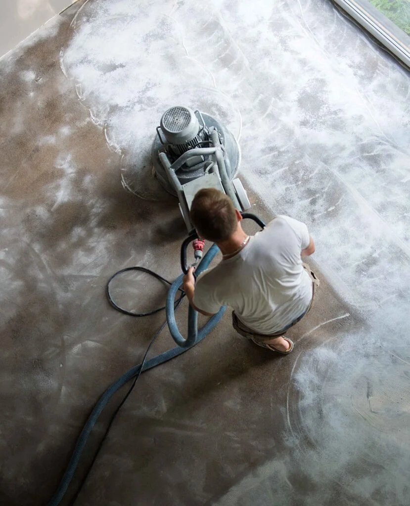 Concrete floor grinding to prepare the surface before epoxy or polyurea coating